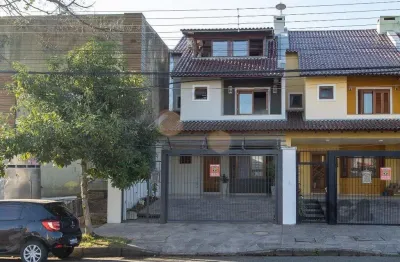 Casa para venda - 300m², 5 dormitórios, sendo 1 suites, 4 vagas - portal do guarujá