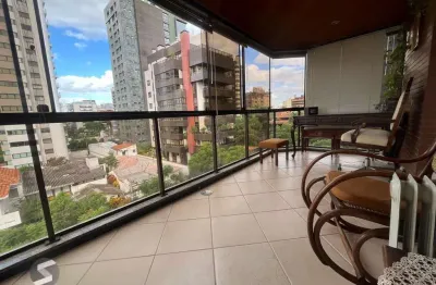 Apartamento 3 quartos, suíte, sacada, lareira, churrasqueira, 2 vagas de garagem