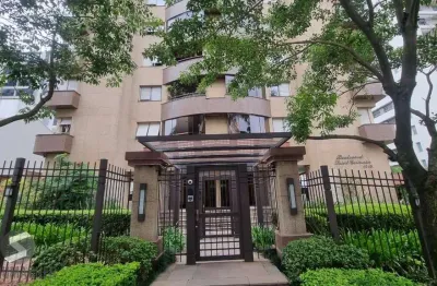 Apartamento dois dormitórios, suíte, box escriturado no bairro boa vista