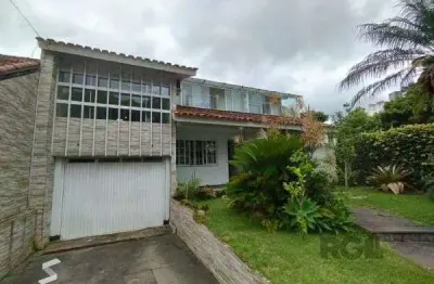 Casa em porto alegre, no bairro ipanema, com 6 dormitório(s), e 6 banheiros, à venda.