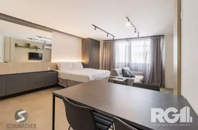 Apartamento no duque center, localizado na rua duque de caxias, centro histórico de porto alegre, uma das ruas mais charmosas e antigas de porto alegre,