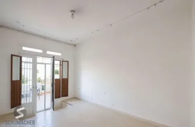 Apartamento com 2 quartos à venda na Avenida Berlim, 157, São Geraldo, Porto Alegre