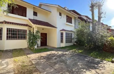Casa com 5 quartos à venda na Rua Breno Martins, 142, Ipanema, Porto Alegre