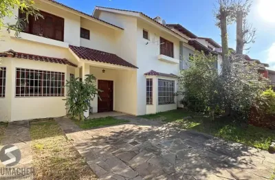 Casa com 5 quartos à venda na Rua Breno Martins, 142, Ipanema, Porto Alegre