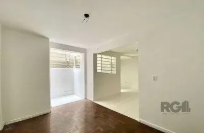 Apartamento no praia de belas de 2 dormitórios desocupado