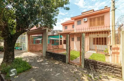 Casa com 3 quartos à venda na Rua Bartolomeu Dias, 776, Jardim Itu Sabará, Porto Alegre