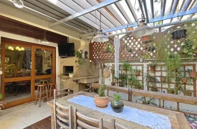 Casa em condomínio fechado com 3 quartos à venda na Avenida Eduardo Prado, 2042, Cavalhada, Porto Alegre