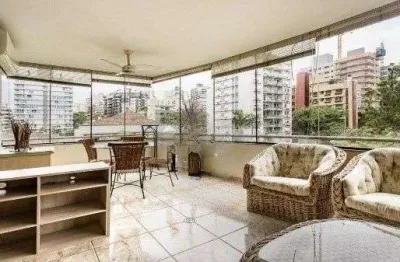 Amplo apartamento com 3 dormitórios, churrasqueira e hidromassagem - 222m² - petrópolis