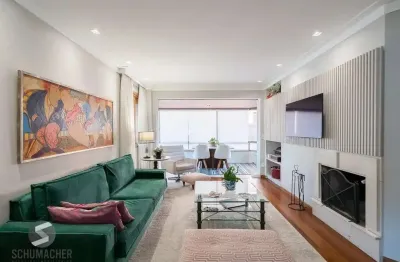 Vende-se apartamento com 3 quartos (1 suíte), 2 vagas e 171 m² -bela vista