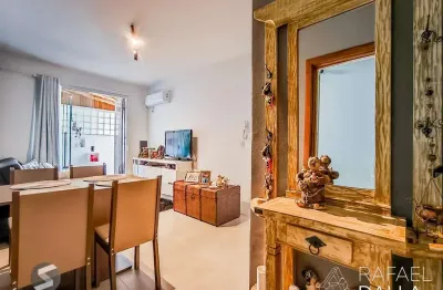 Térreo reformado com pátio na joão alfredo, excelente para pets