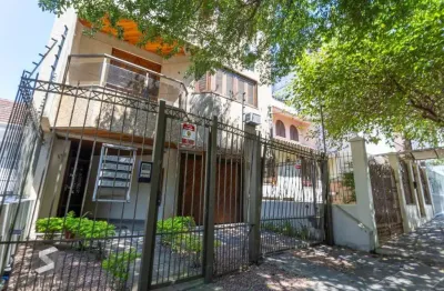 Apartamento com 2 dormitórios (1 suíte) e 1 vaga no bairro bela vista