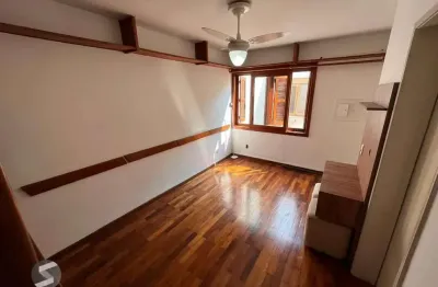 Apartamento de dois quartos e uma vaga de garagem no bairro petrópolis em poa/rs