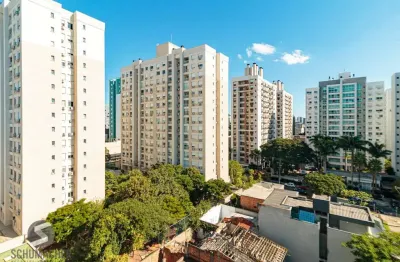 Apartamento com 2 quartos à venda na Rua Paulo Setúbal, 195, Passo da Areia, Porto Alegre