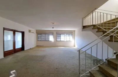Vendo excelente cobertura com vista cinematografia, no bairro floresta.