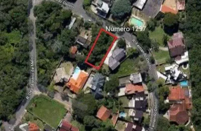 Terreno à venda na Rua Fernando Osório, 1368, Teresópolis, Porto Alegre