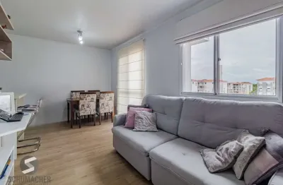 Apartamento com 2 dormitórios e 1 vaga de garagem escriturada no bairro humaitá