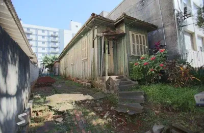 Terreno à venda na Avenida Mariland, 1230, São João, Porto Alegre