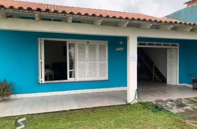 Casa com 3 quartos à venda na Avenida General Osório, 1530, Centro, Balneário Pinhal