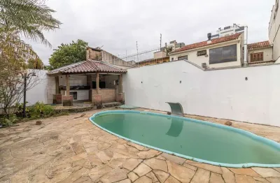Casa com 3 quartos à venda na Rua Maestro Salvador Campanella, 167, Jardim Planalto, Porto Alegre
