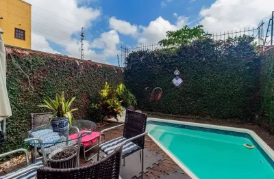 Casa com 3 quartos à venda na Praça Dom Pedro, 206, Vila Ipiranga, Porto Alegre