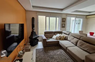 Casa com 3 quartos à venda na Rua Kiev, 116, Passo da Areia, Porto Alegre