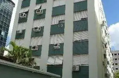 Ótimo apartamento à venda na cidade baixa, localizado na rua baronesa do gravataí.