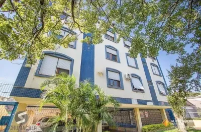 Apartamento com 03 dormitórios, 01 suíte, garagem de estacionamento por convenção