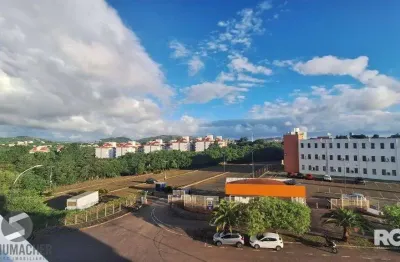 Cobertura com 3 dormitórios e vaga no bairro cavalhada, poa/rs