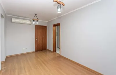 Apartamento com 2 quartos à venda na Rua Miguel Di Giorgio, 264, São Sebastião, Porto Alegre
