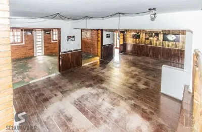 Casa comercial à venda na Rua Doutor Dias de Carvalho, 562, Tristeza, Porto Alegre