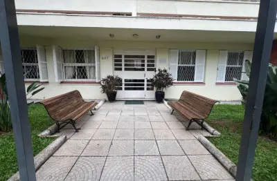 Apartamento 3 dormitórios, sacada em 107m2 no bairro menino deus