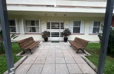 Apartamento 3 dormitórios, sacada em 107m2 no bairro menino deus