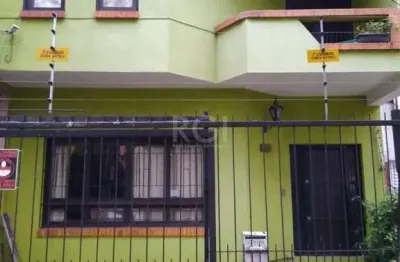 Casa para venda - 265m², 5 dormitórios, sendo 2 suites, floresta