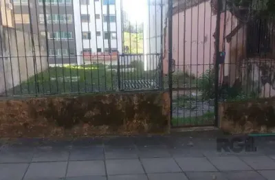 Terreno à venda na Rua Professor Ivo Corseuil, 419, Petrópolis, Porto Alegre