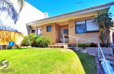 Casa com 4 quartos e 2 banheiros e 2 suites à venda, 153 m² por r$ 990.000