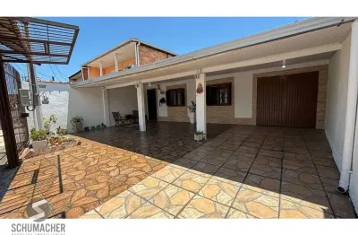 Casa com 2 quartos à venda na Quadra P Seis, 93, Guajuviras, Canoas