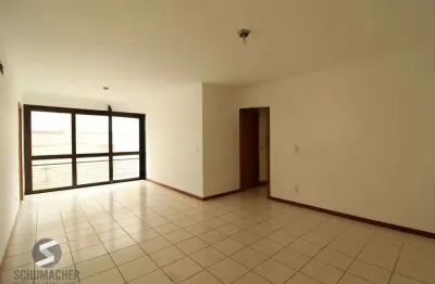 Apartamento com 2 quartos, 1 suíte e 1 vaga e elevador no bairro bom fim.