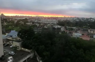 Apartamento com sacada e churrasqueira com 2 quartos e 52m² privativos no bairro sarandi, porto alegre.