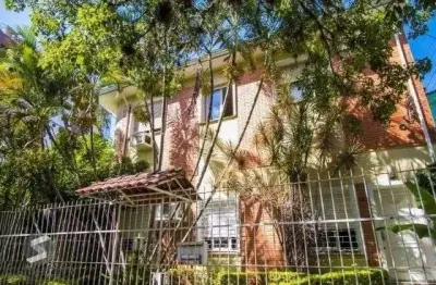 Casa com 7 quartos à venda na Rua Faria Santos, 446, Petrópolis, Porto Alegre