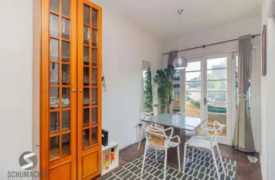 Vende-se apartamento com 3 quartos, 87m² e sacada - petrópolis