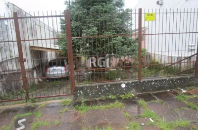 Terreno à venda na Rua Eurico Lara, 626, Medianeira, Porto Alegre