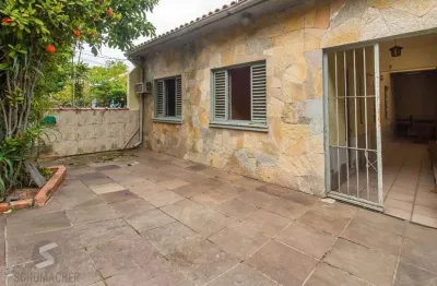 Casa com 3 dormitórios, 1 vaga e 74m² no bairro cristo redentor