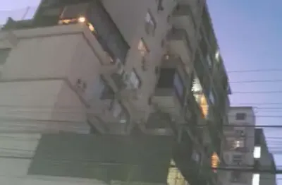 **apartamento semi-mobiliado,sacada no centro histórico de porto alegre**