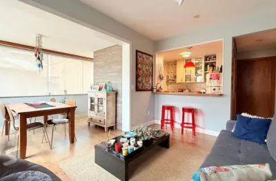 Apartamento com 2 quartos, sendo 1 suíte e 2 vagas no bairro bela vista