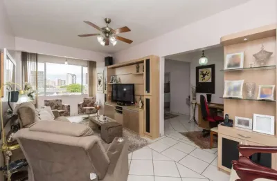 Apartamento semimobiliado com 2 quartos e 2 banheiros no bairro floresta