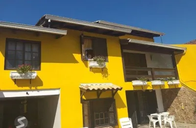 Casa para venda - 200m², 2 dormitórios, sendo 2 suites, 2 vagas - ponta grossa