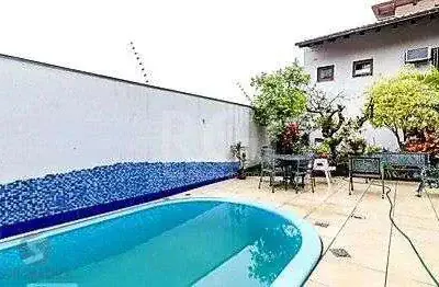 Casa para venda - 518m², 4 dormitórios, sendo 2 suites, 4 vagas - partenon