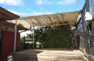 Casa 2 dormitórios, sala, banheiro garagem coberta, terreno 694m² bairro camaquã, porto alegre/rs