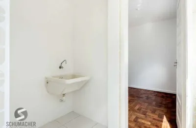 Apartamento com 3 quartos à venda na Avenida Montenegro, 332, Petrópolis, Porto Alegre