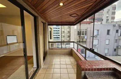 Apartamento à venda com 2 quartos 82 m² rua goncalves dias, menino deus, porto alegre